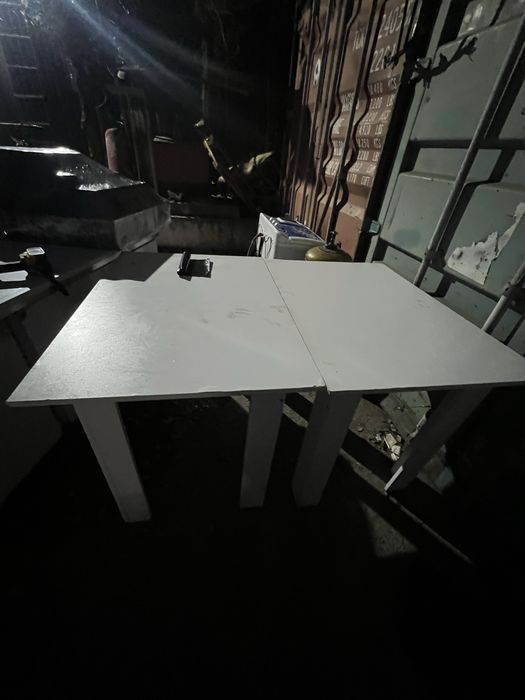 4 стол және 11 орындық