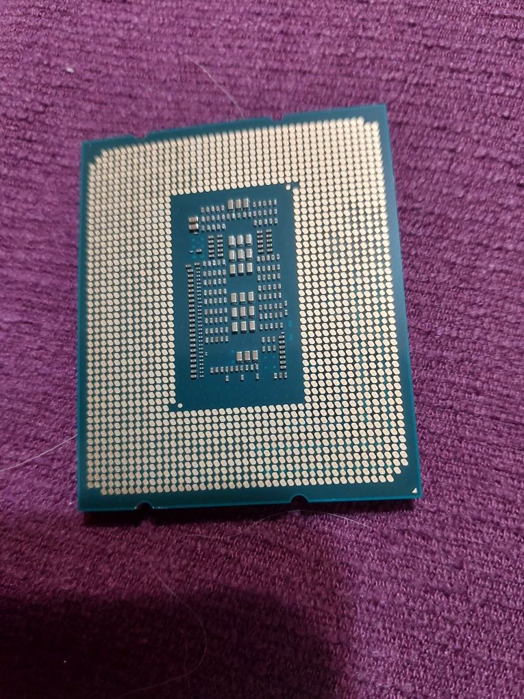 процесор intel core i7-12700K Нов , LGA1700 12-ядрен