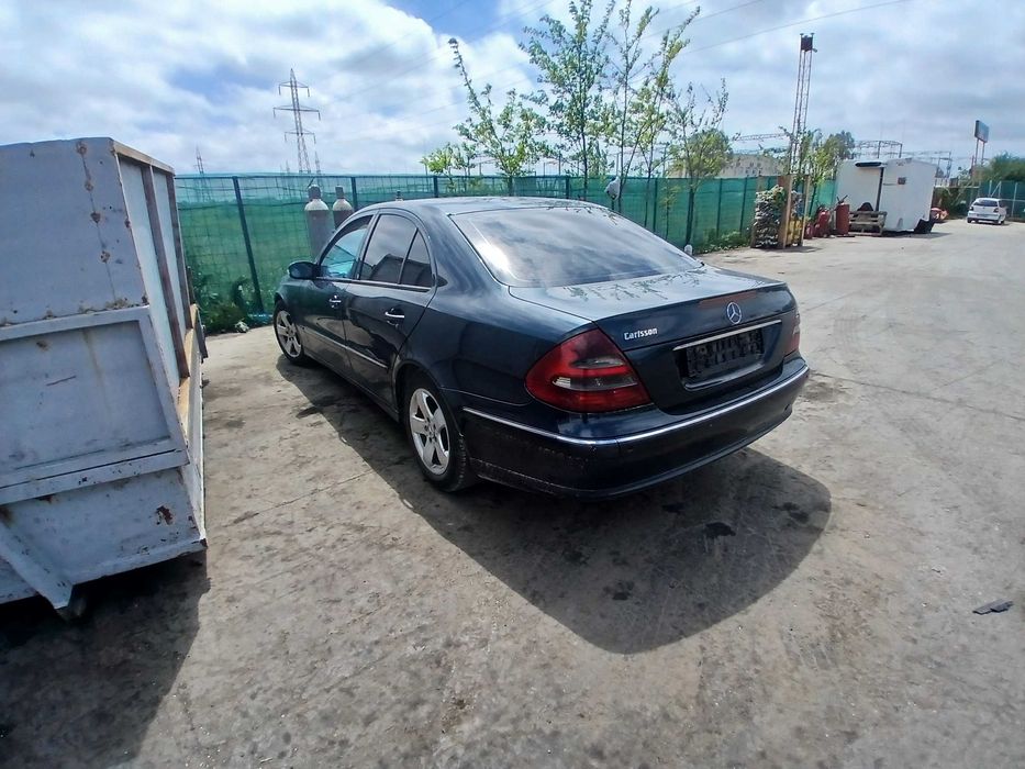 Dezmembrez mercedesbenz w211