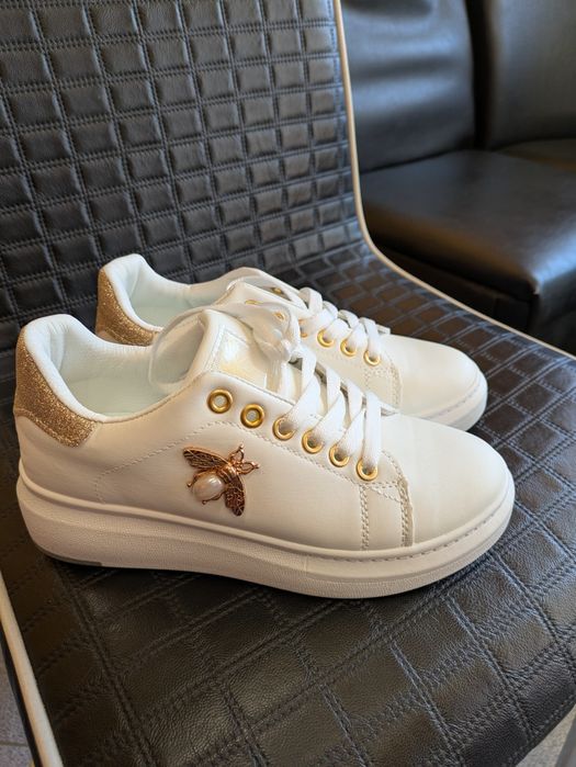 Страхотни бели сникърси