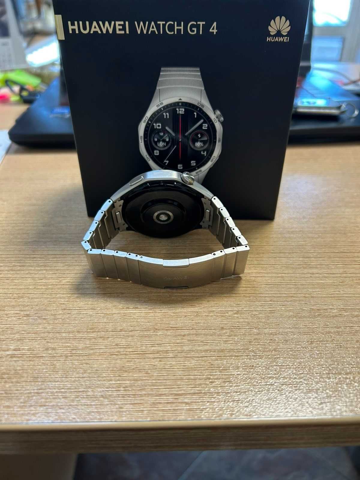 Huawei watch GT4 С Кутия като нов.