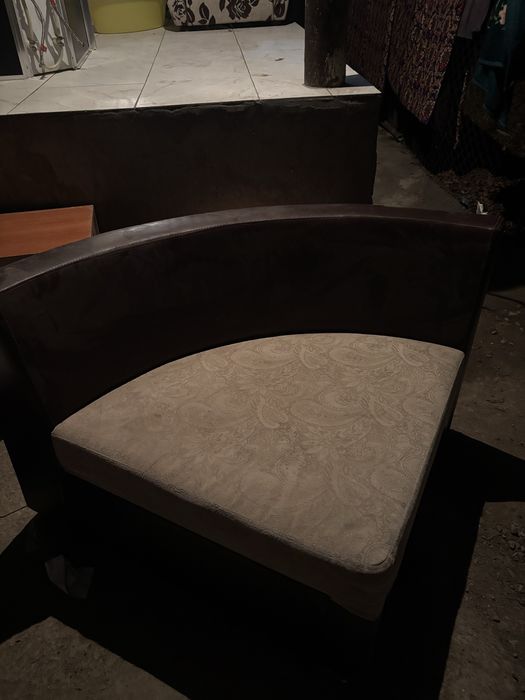 Продам диван хорошее состояния