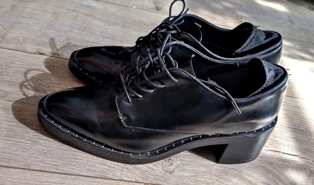 Есенни обувки с връзки и дебел ток Zara Зара 41 номер 26.6 стелка