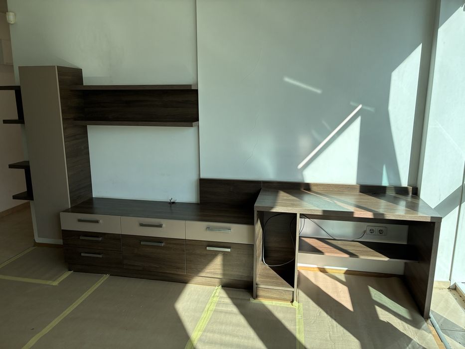 Холна секция по поръчка