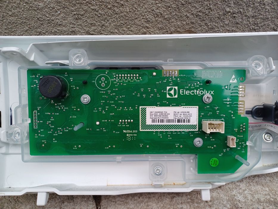 Управляваща платка за пералня electrolux и преден панел