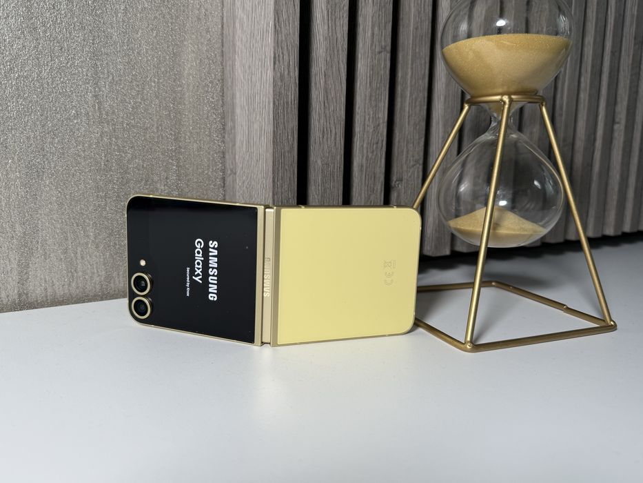 Samsung Flip 6 512GB Garantie Universul Telefoanelor