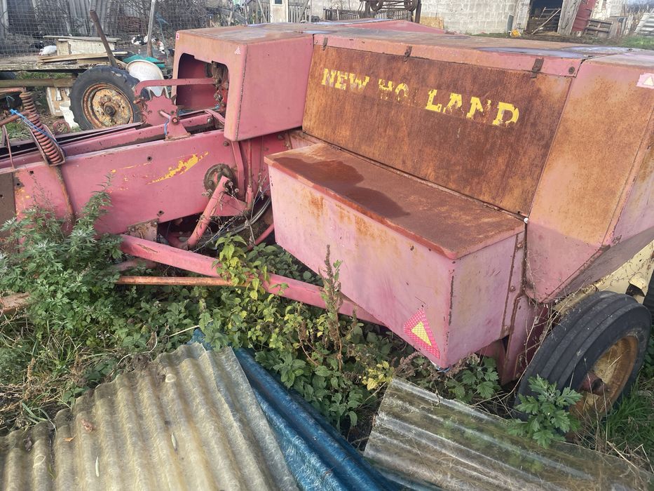Vand sau schimb presa de balotat new holland