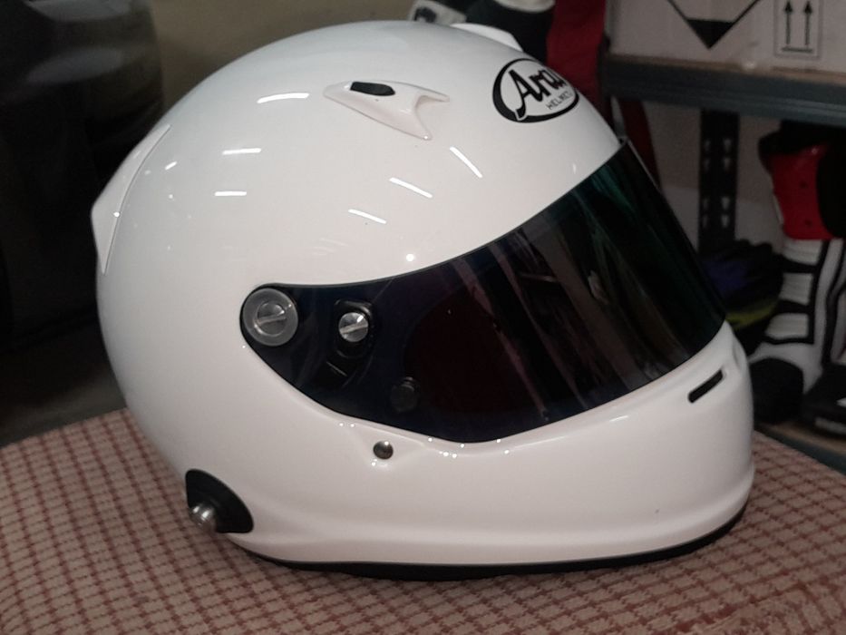 Каска ARAI за картинг