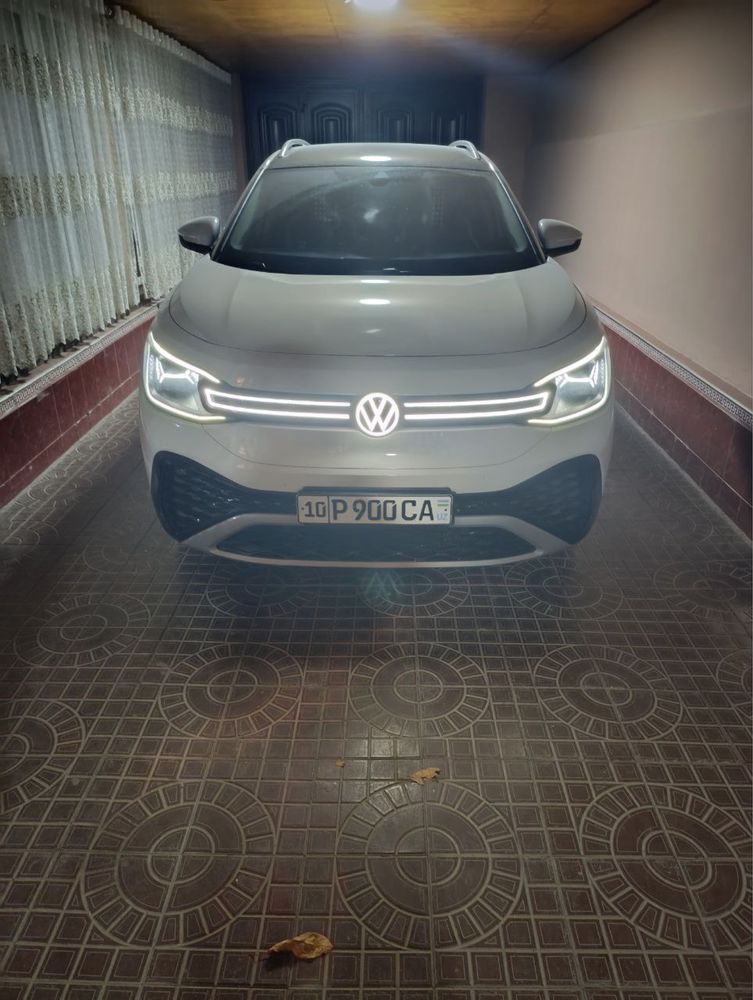 Volkswagen ID6 Pure+