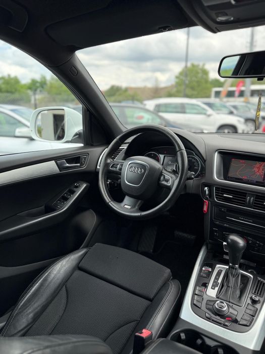 Vand Audi Q5 2012
