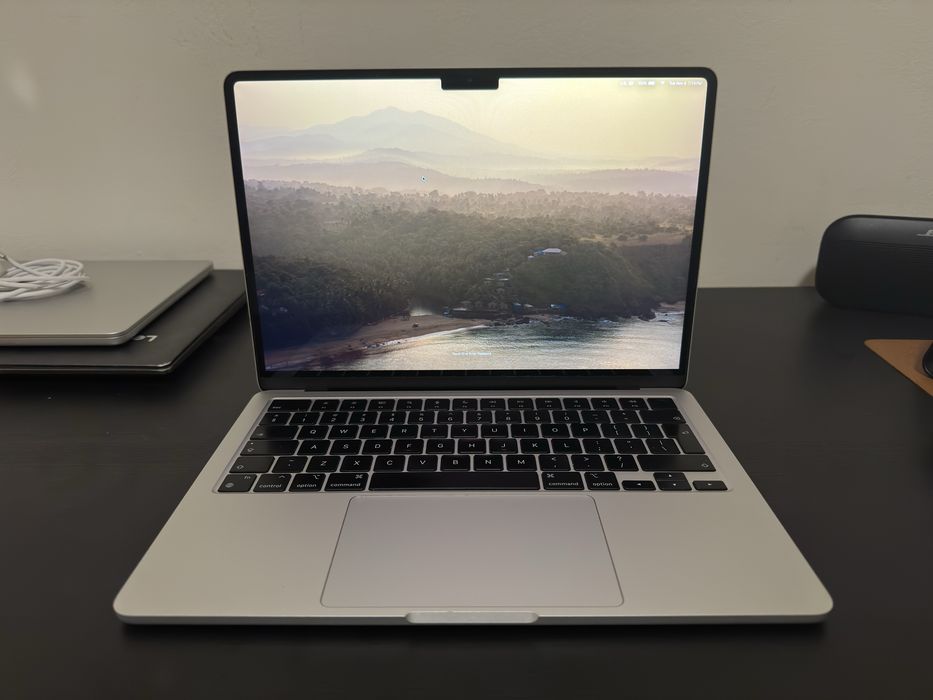 Macbook Air M2 8GB 256SSD