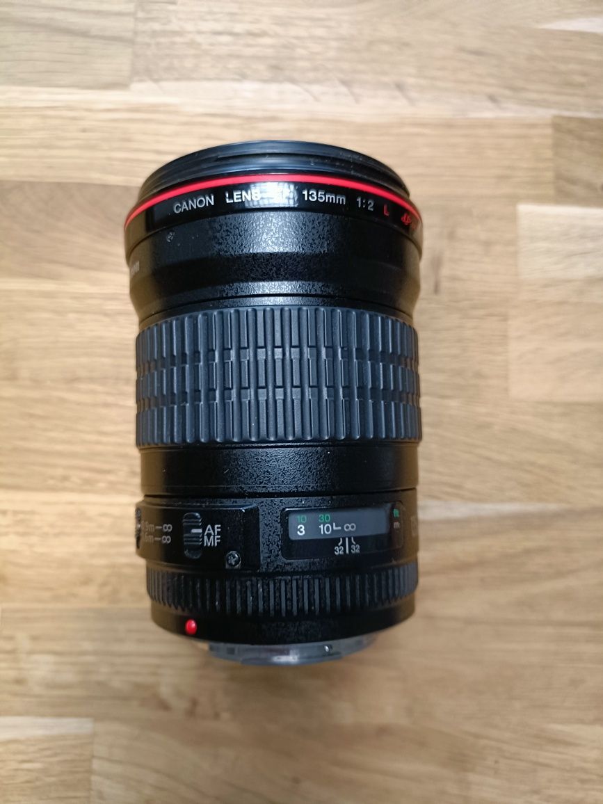 Canon 135mm F 2.0 EF