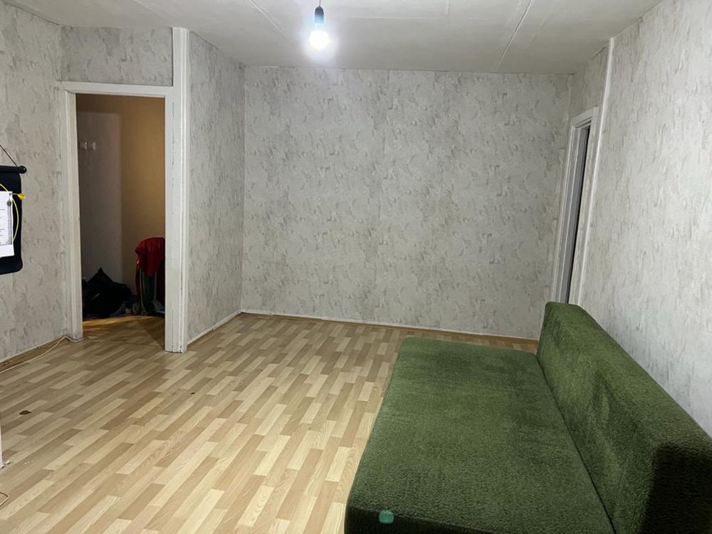 Продаётся 2 комнатная квартира в центре города Рудный