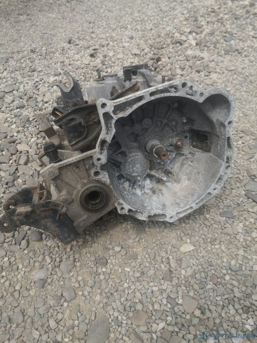 cutie viteze kia ceed 1.4 benzina an 2009 OEM M56cf1