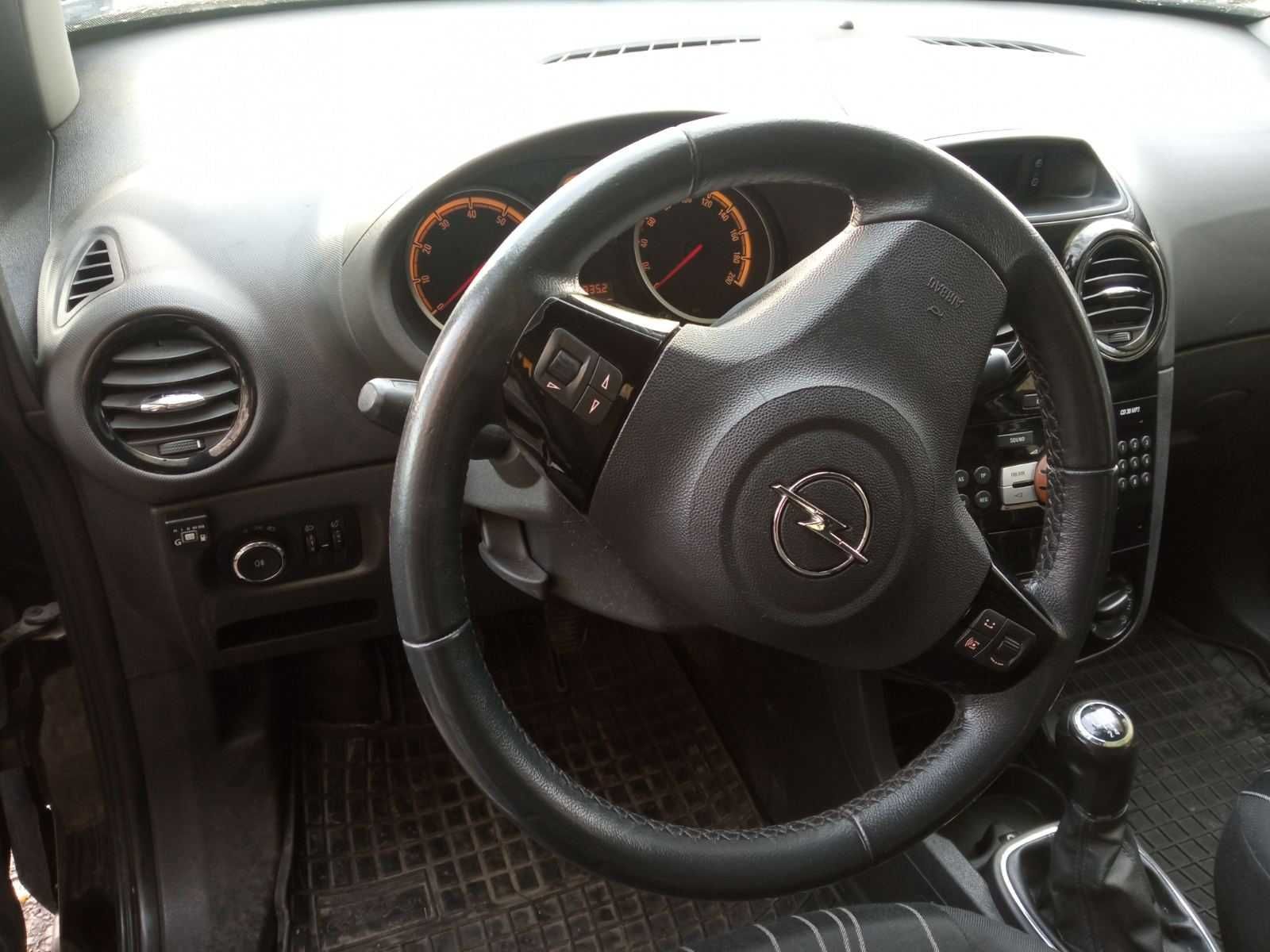 Opel Corsa D 1.2 Газ/Бензин