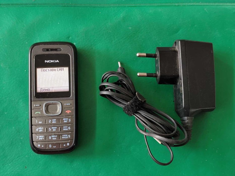 Телефон nokia 1208