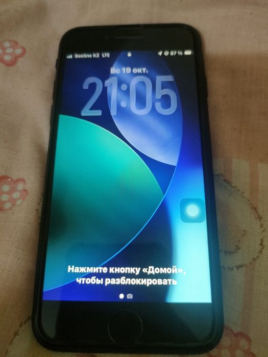 Айфон SE 128гб 2021
