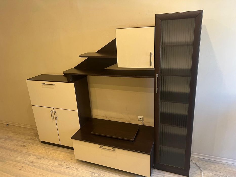 Масивна Холна секция в бежово и кафяво