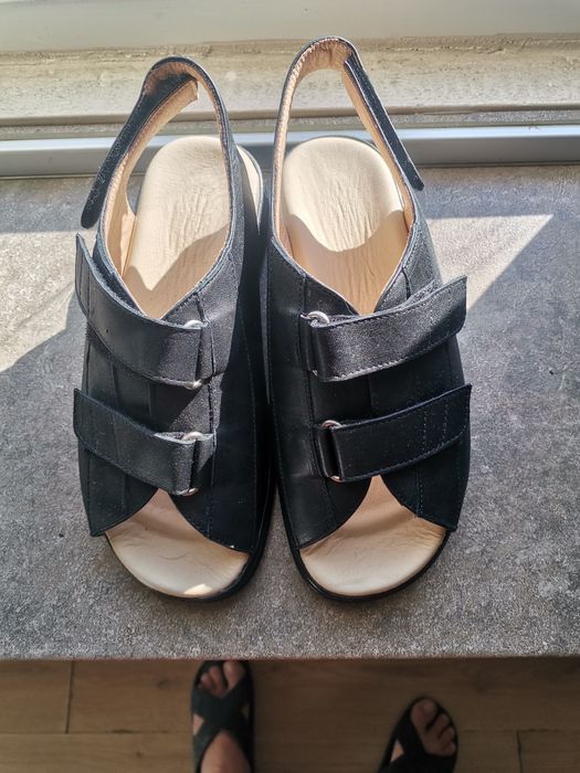 Дамски сандали естествена кожа