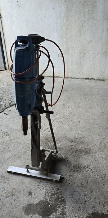 Masina de carotat carota carotiera perforator dat gauri Tyrolit weka