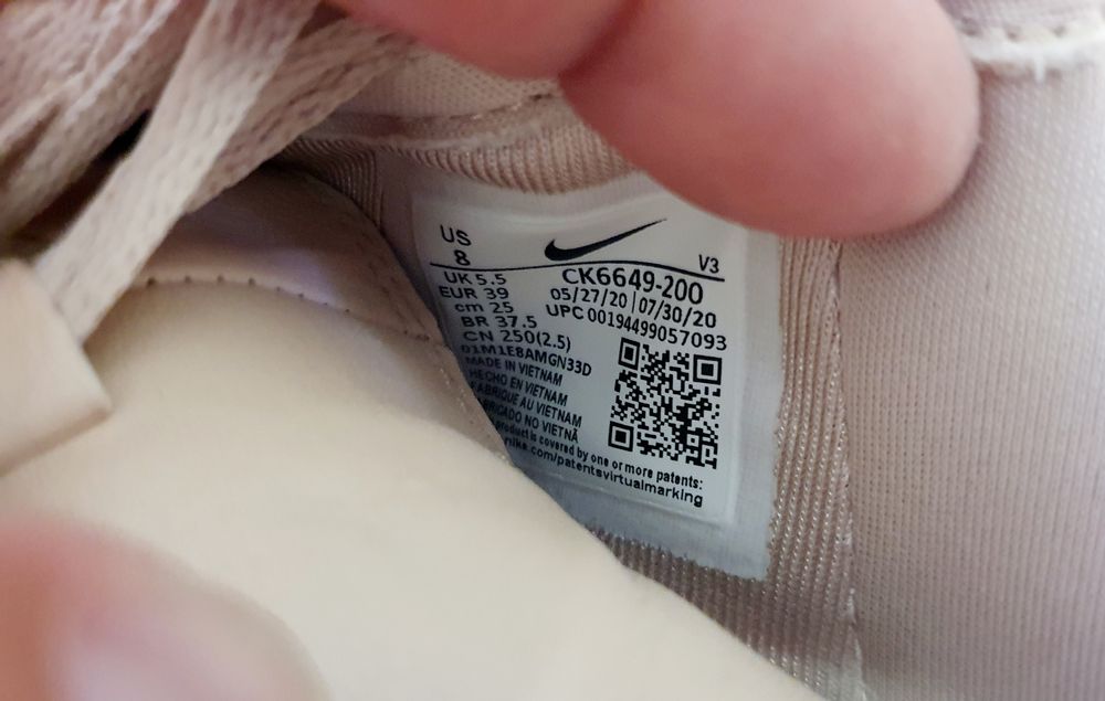 Adidasi Nike Air Force AF1i 39 purtati