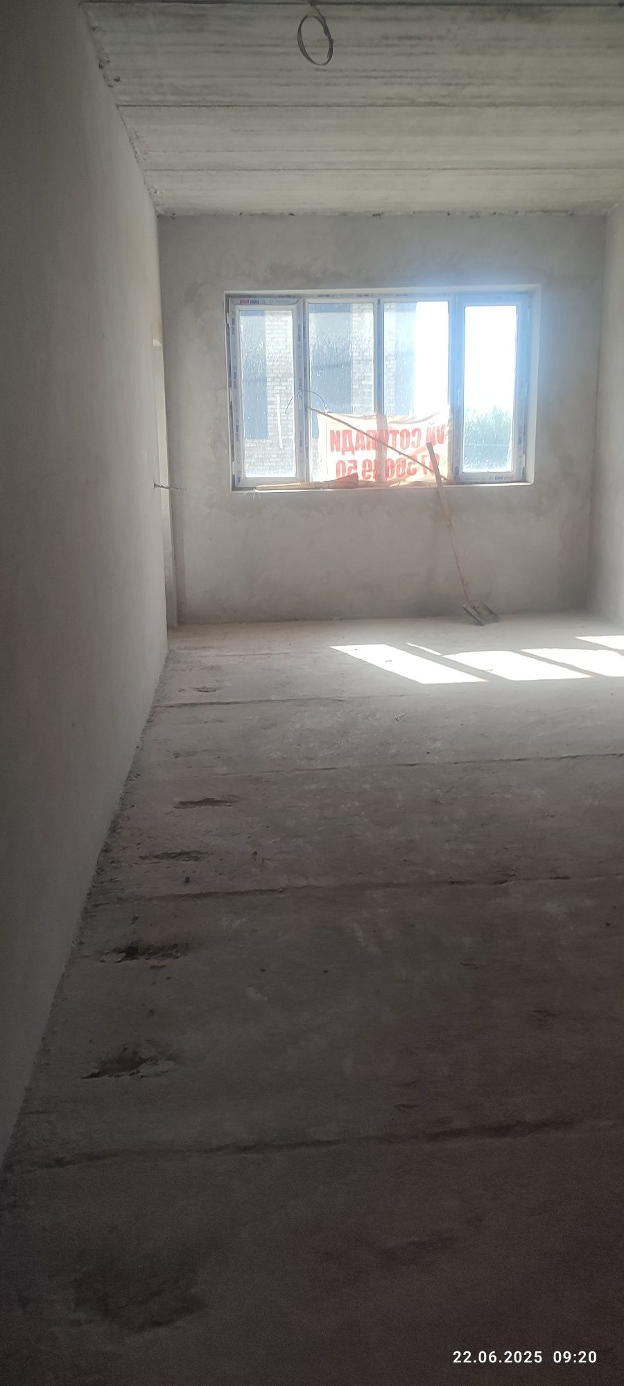 2 etaj uy opshi hona 8 ta  152 kvadrat