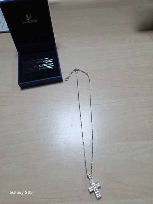 Колие на сваровски