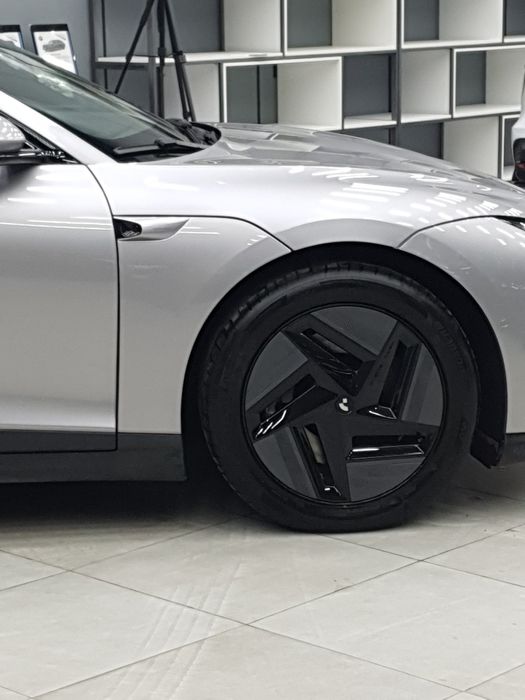 Jiyue Jidu Robo 07. Elektro 660km.