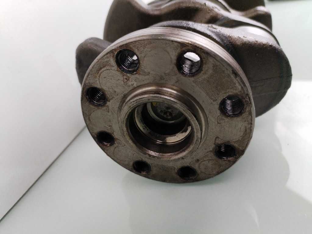 Vibrochen cu cuzineti Toyota Avensis T27 2.0 d-4D 1AD-FTV EURO 5