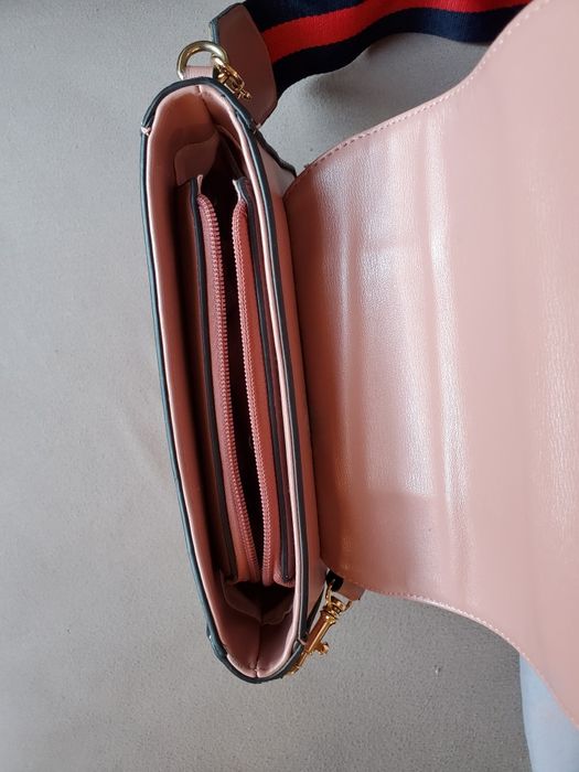 Чанта розова нова