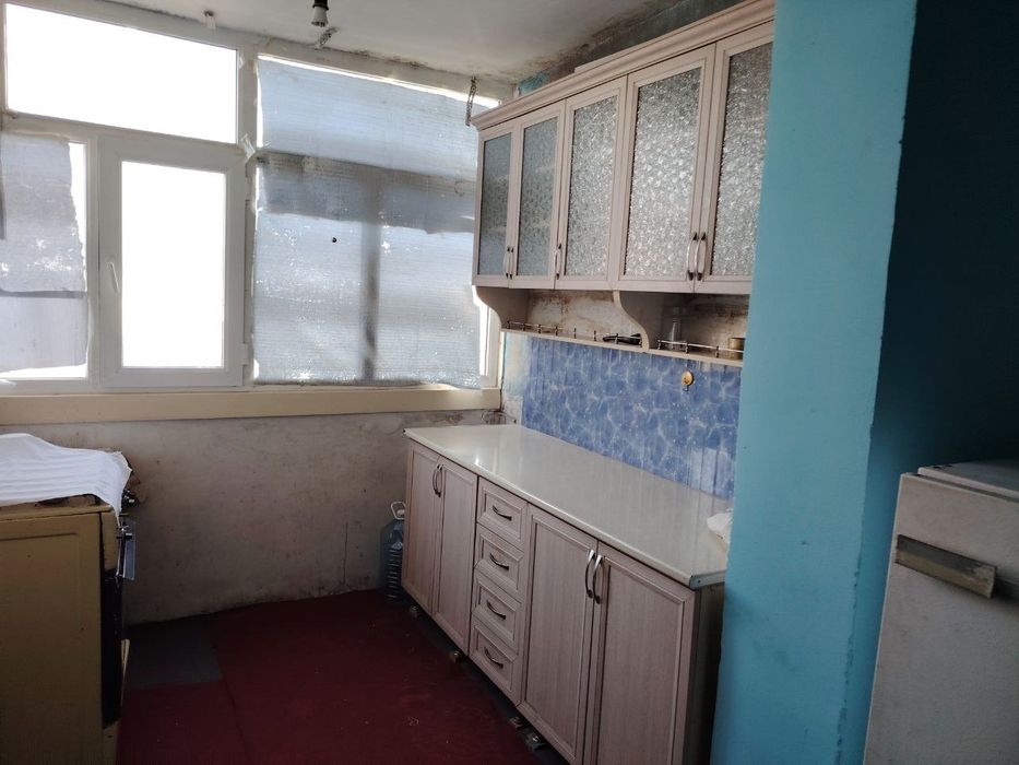 Уч хона уй ижорага берилади