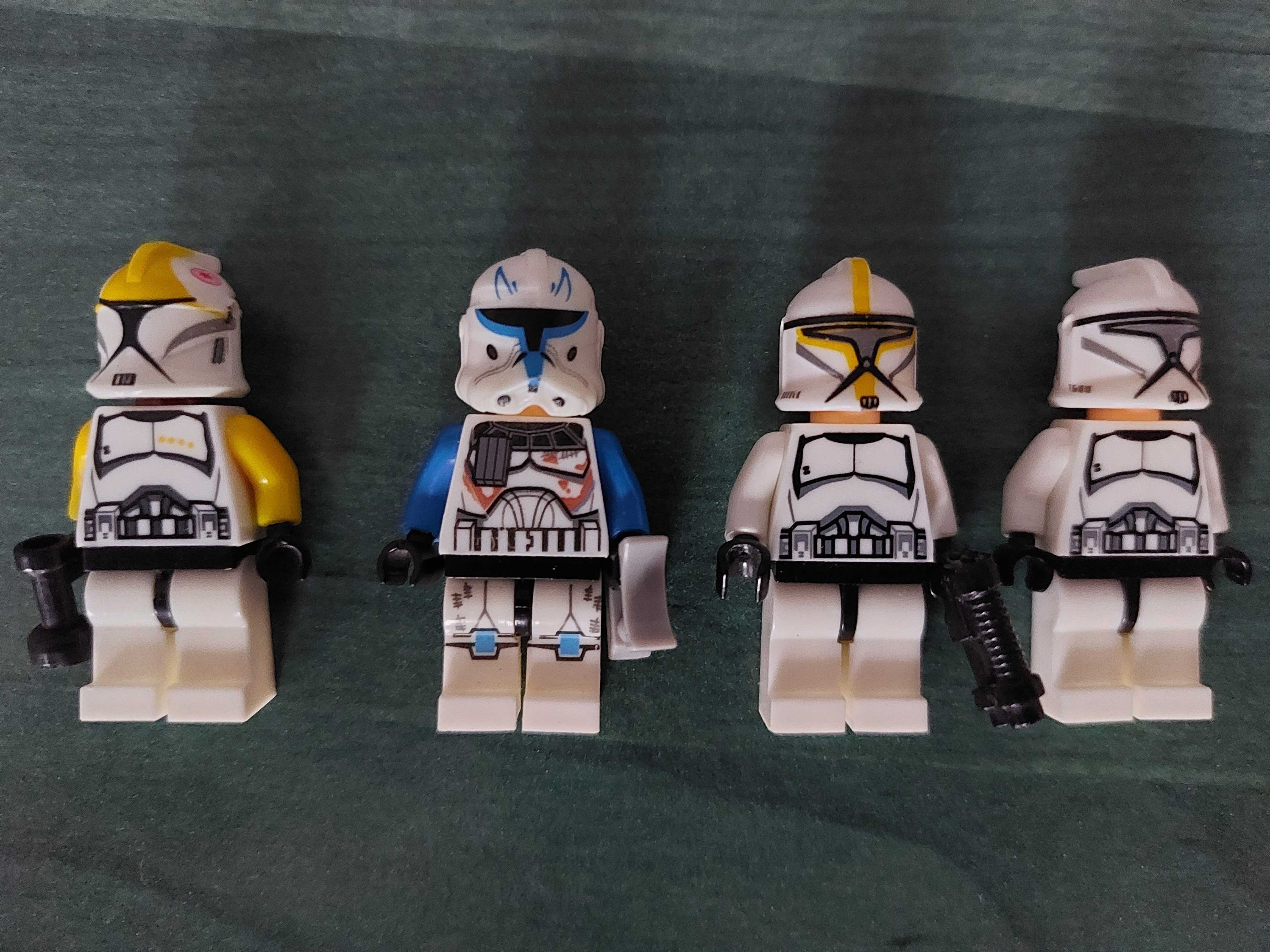 4 minifigurine tip Lego Star Wars - Clone & Captain Rex