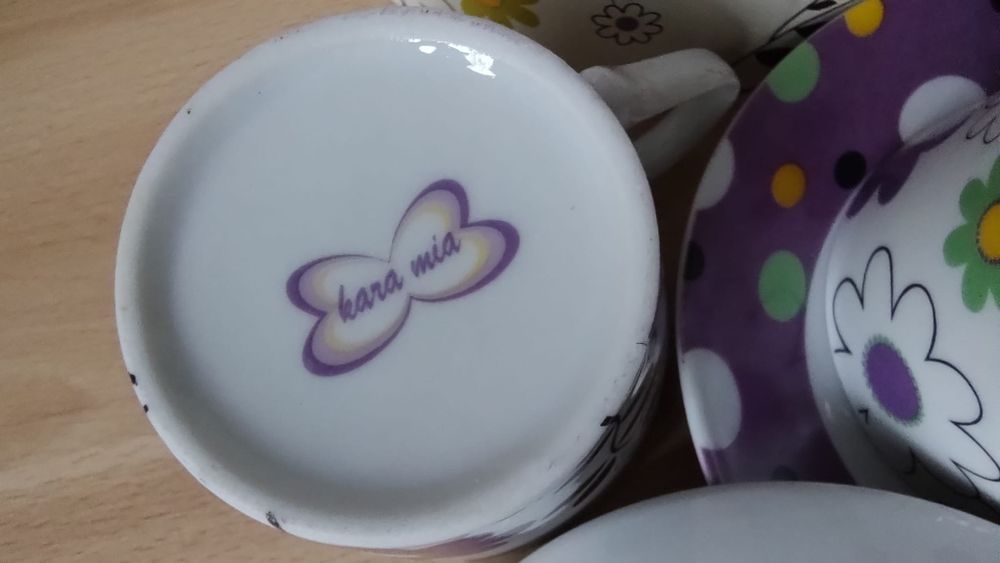 Cesti/cani , farfurii + cutie