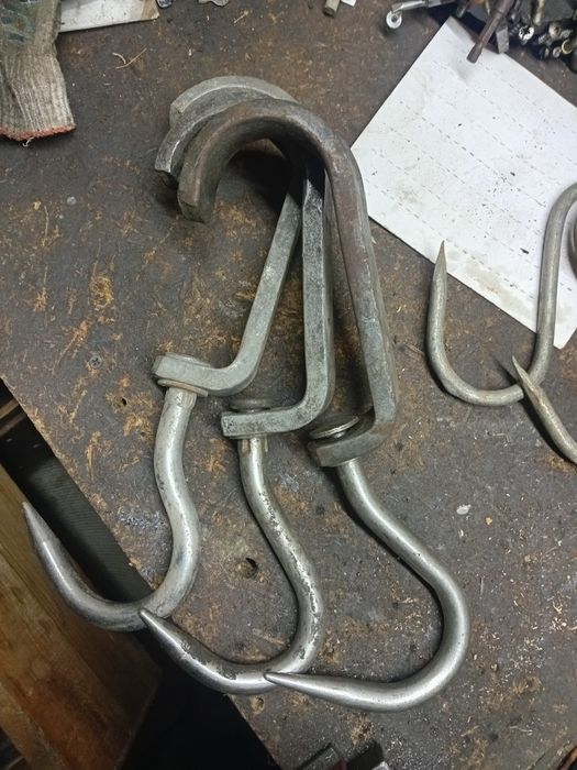 Крючки под мясо туши