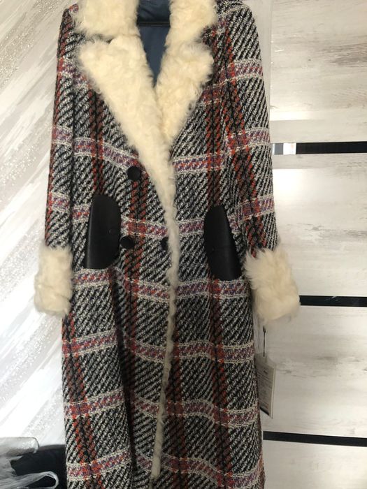 Продам польто  в отличном состоянии