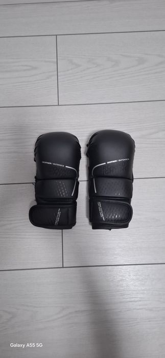 Mănuși MMA aprox. 8oz