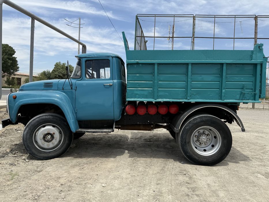 Zil 1987. Sotiladi