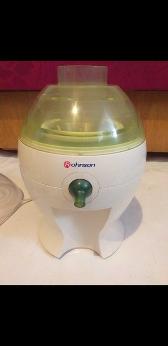 Storcator de fructe/legume marca Ronhson