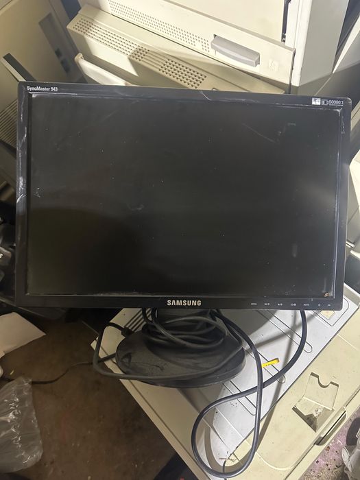 продам мониторы очень хорошее состояние