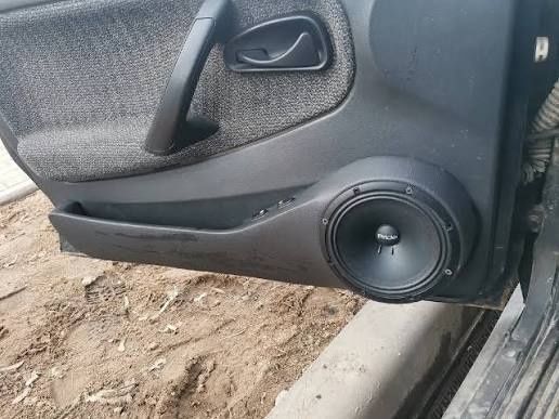 подиумы ваз 2114 для динамиков