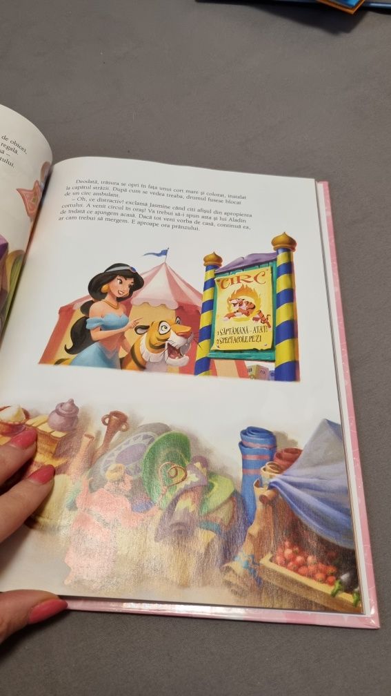 Carte Disney plus audio book Cenusareasa si soriceii pierdutu si Jasmi