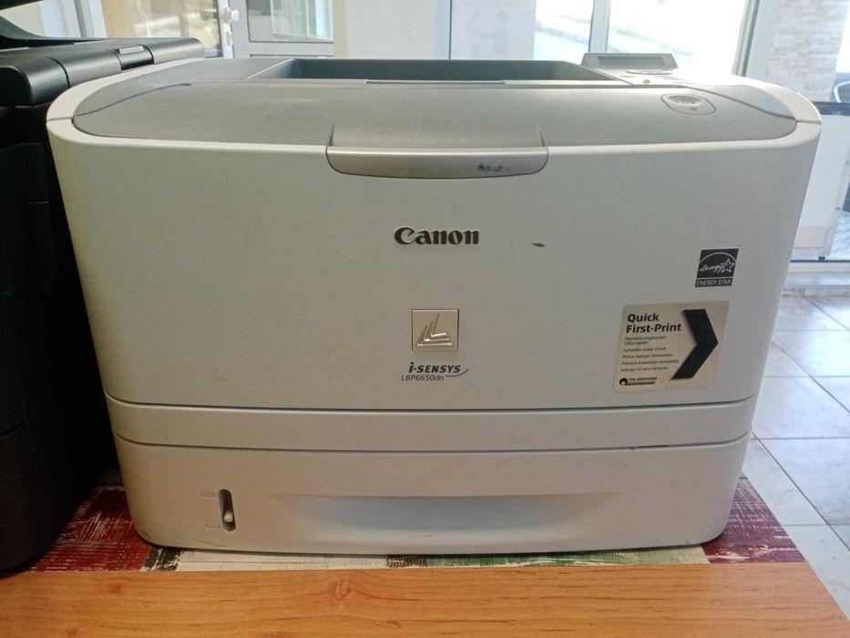 ПРОДАВАМ ПРИНТЕР CANON - малко използван