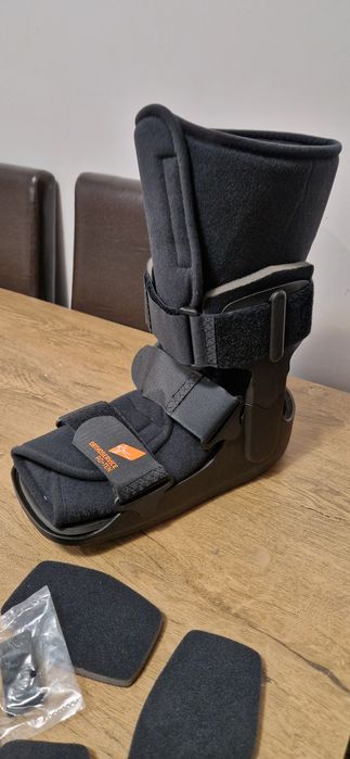 Orteza imobilizare glezna.