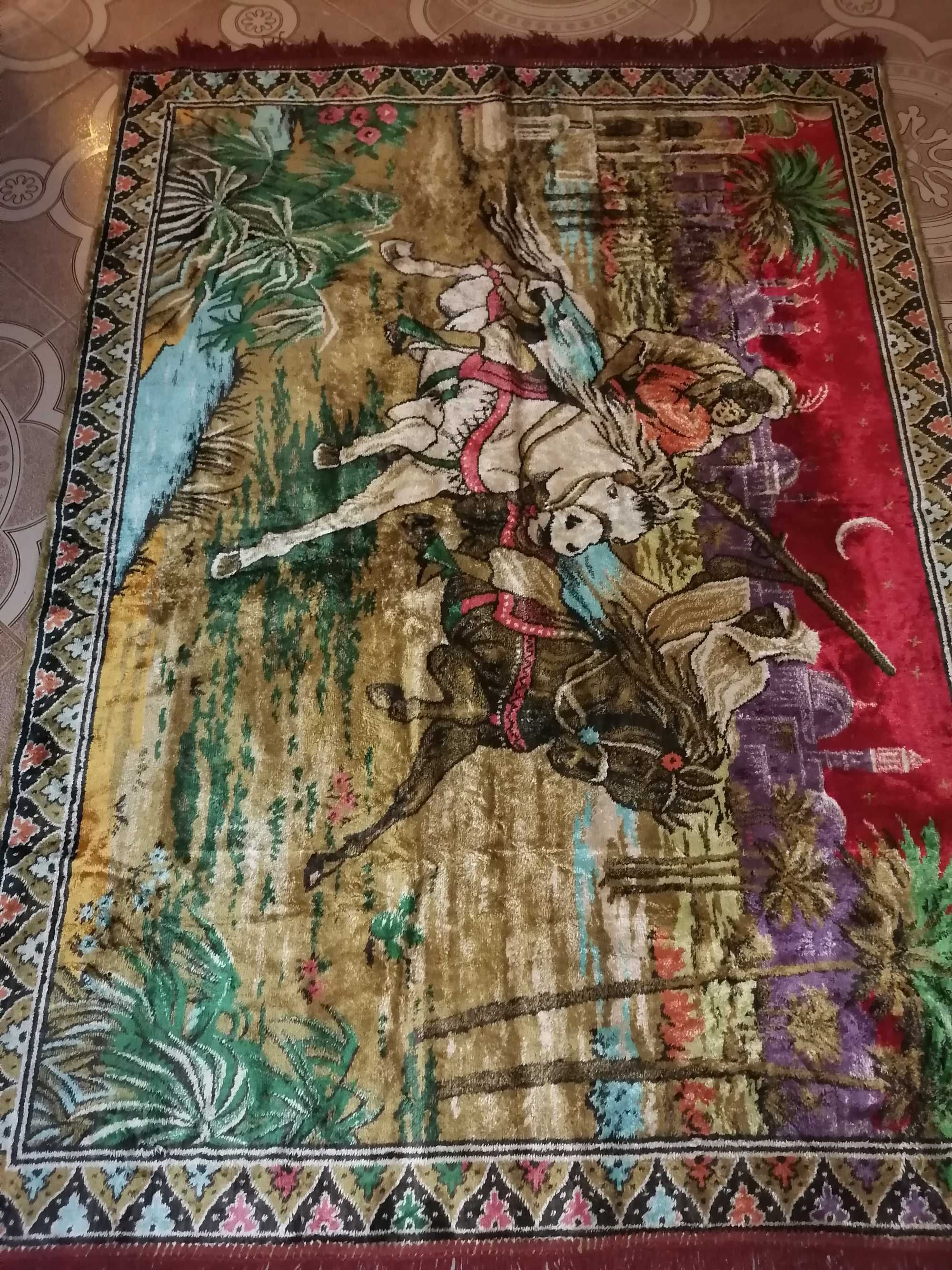 Vând carpeta cu răpirea din serai foarte veche