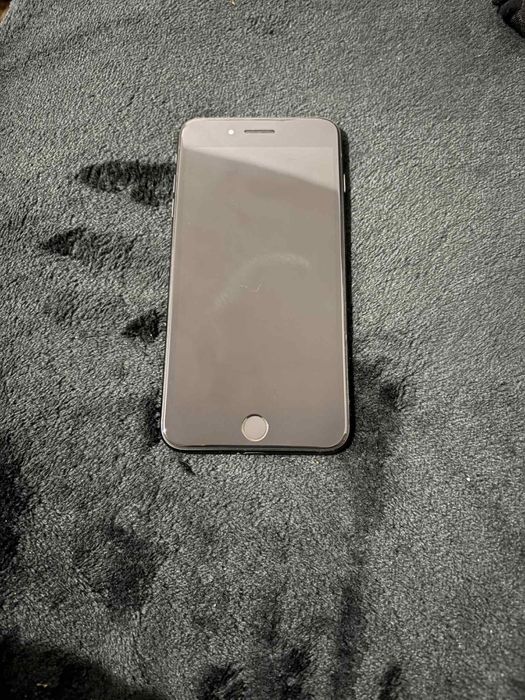 Iphone 8 plus impecabil!!