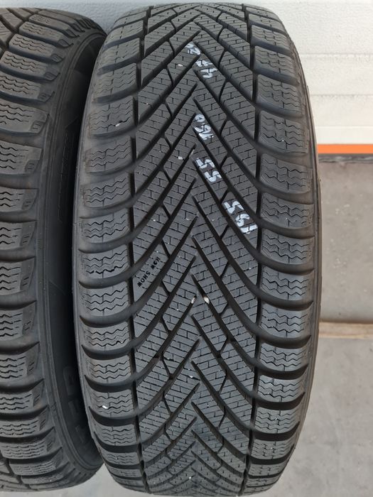 Зимни гуми 2 броя PIRELLI Cinturato 195 55 R16 дот 4720