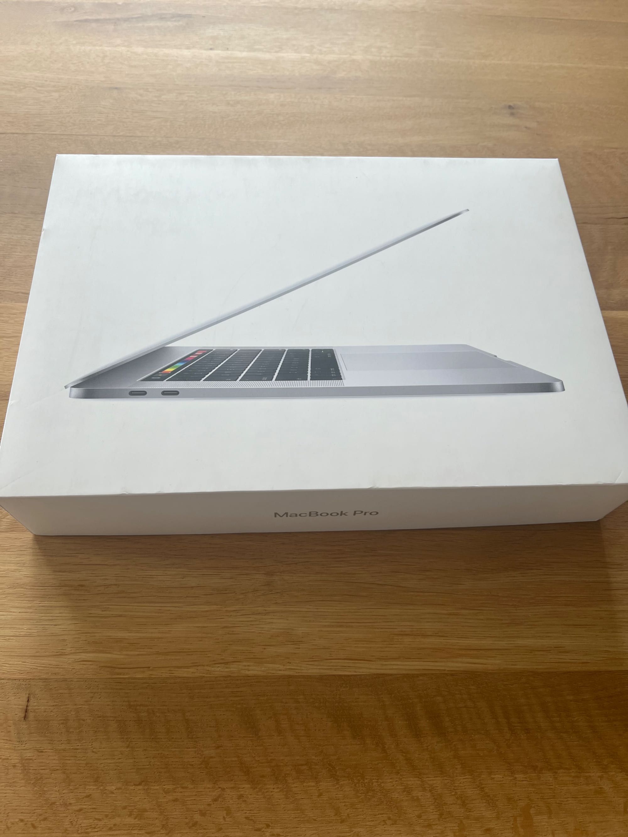 MacBook Pro 15 inch. 2018