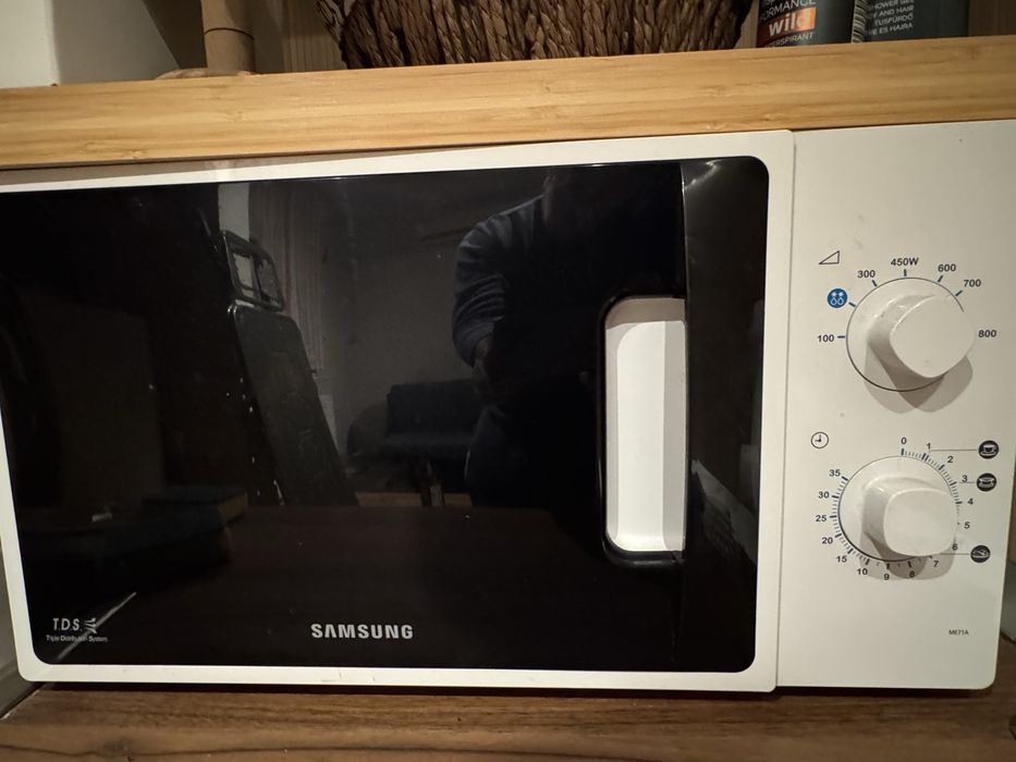 Cuptor microunde Samsung alb