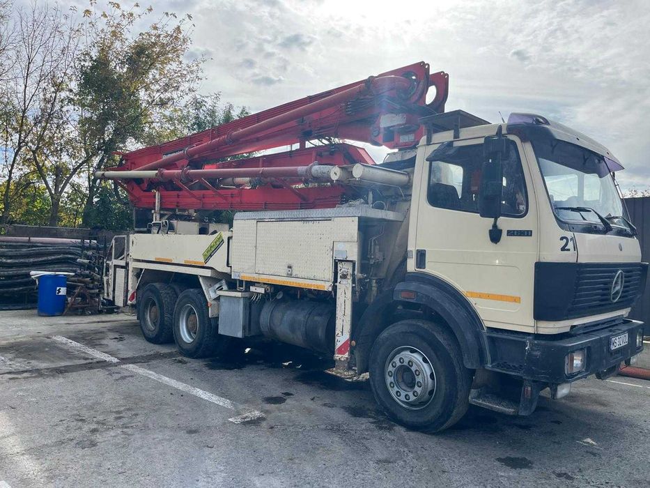 Mercedes Benz - pompa beton Putzmeister