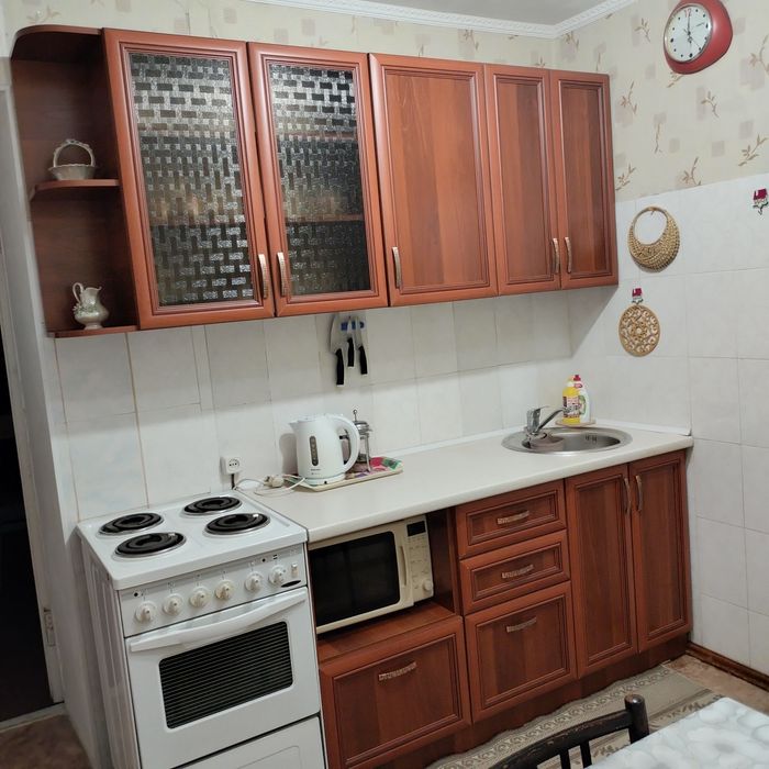 Сдаю 1 квартиру по месячно